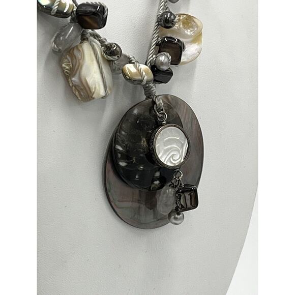 Silpada Sterling Silver Pretty Mother of Pearl Shell Boardwalk Necklace N2098 - Picture 7 of 14